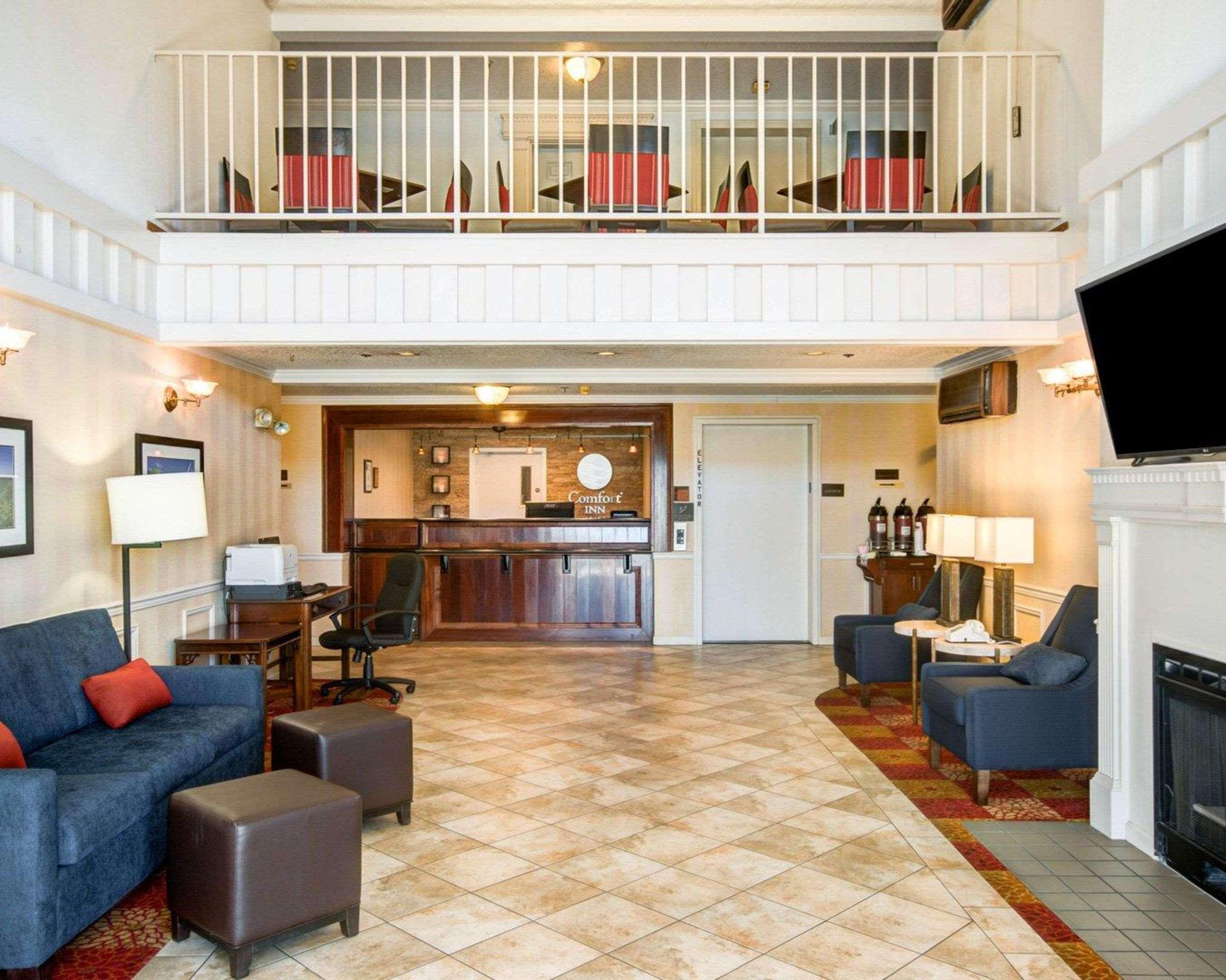 Comfort Inn Redding Near I-5 Экстерьер фото
